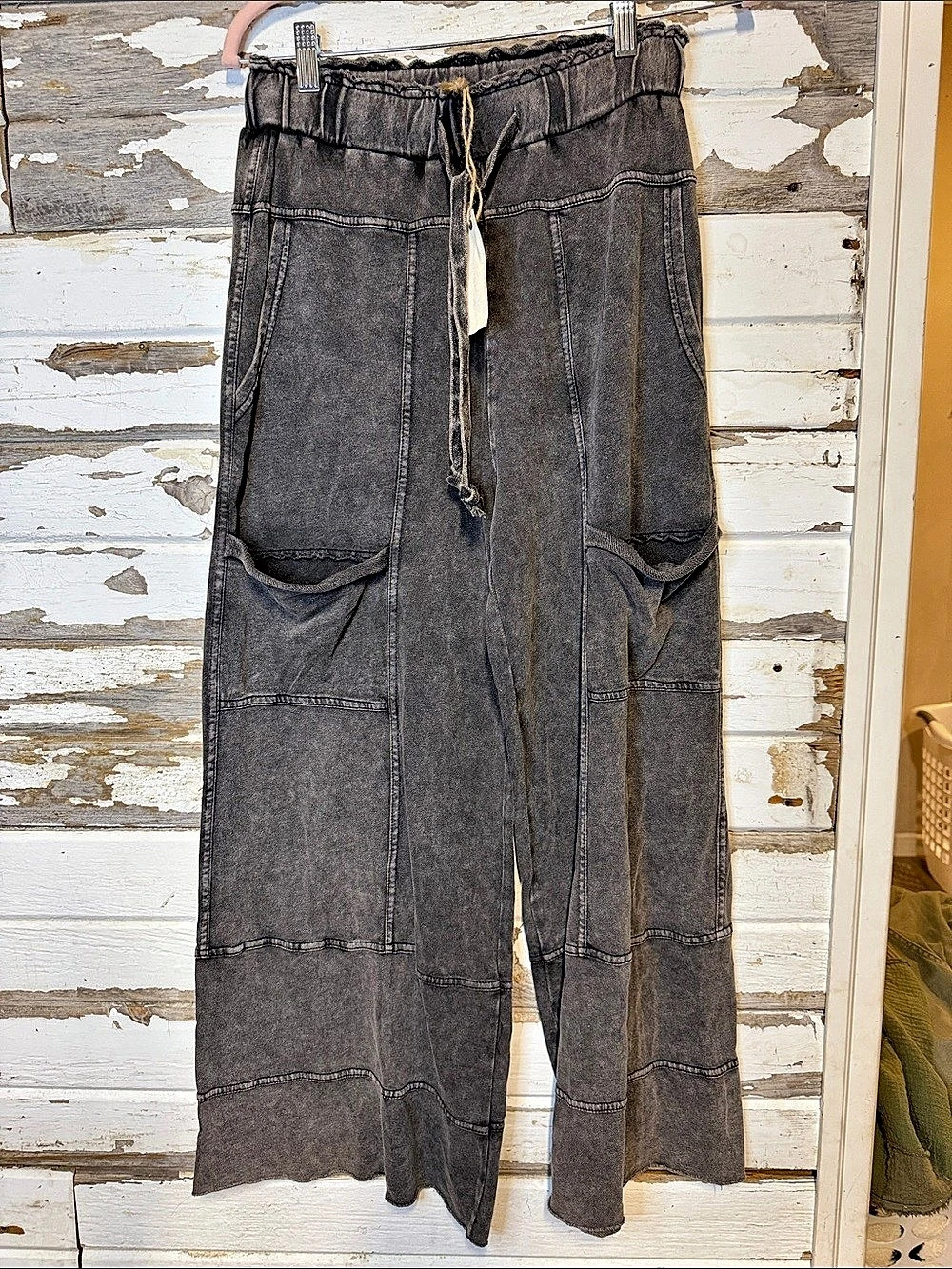 Easel Wide Leg Cargo Pants in Gray Size Small ((029